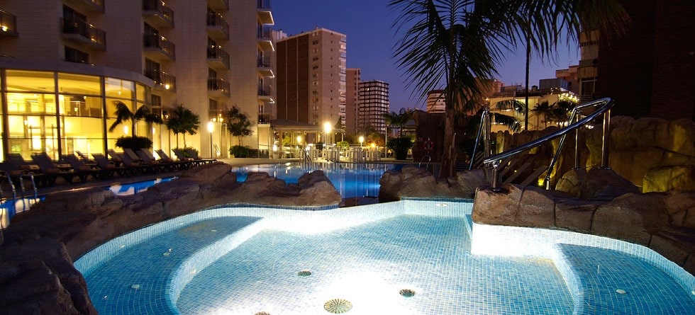 Piscinas exteriores Hotel Mónaco, Benidorm (Alicante)